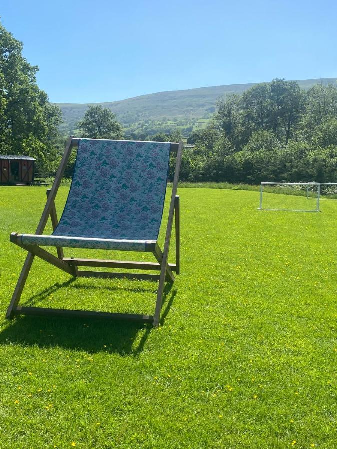 Luxury Cosy Carriage With Electric Private Hot Tub Apartment Hereford